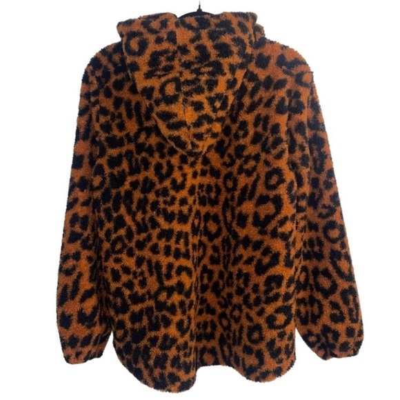 Leopard print Sherpa half zip hoodie - Picture 5 of 7